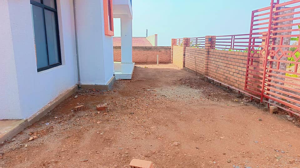 UNFINISHED HOUSE FOR SALES AT REBERO - Image 8