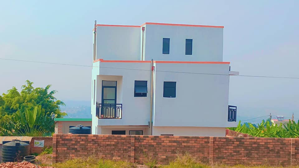 UNFINISHED HOUSE FOR SALES AT REBERO - Image 2